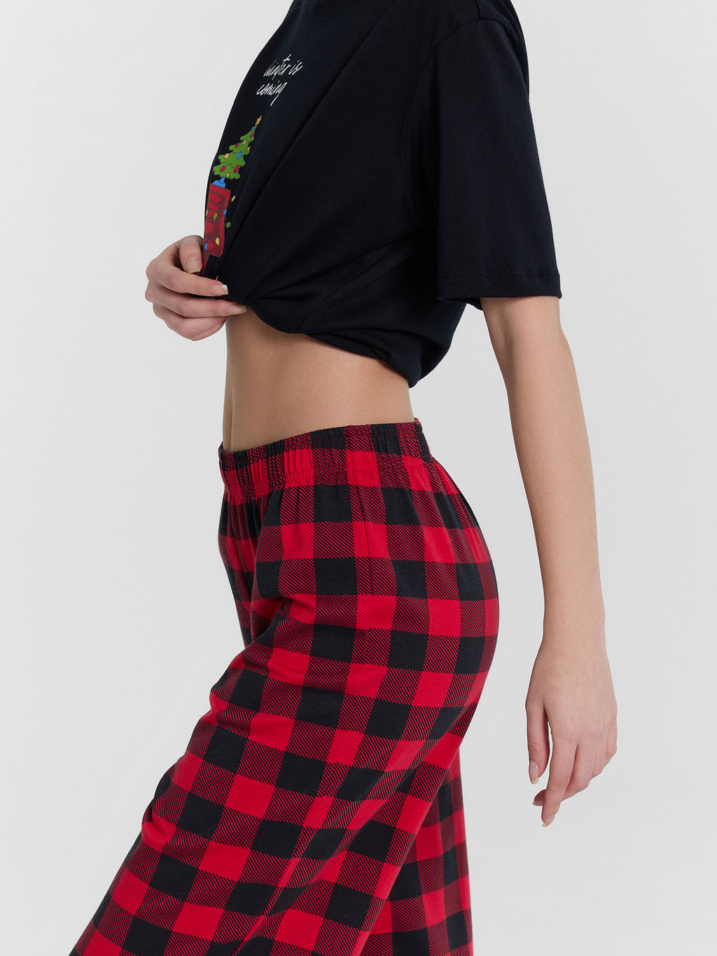 Пижама женская с принтом и надписью winter is coming - Mark formelle фото 8