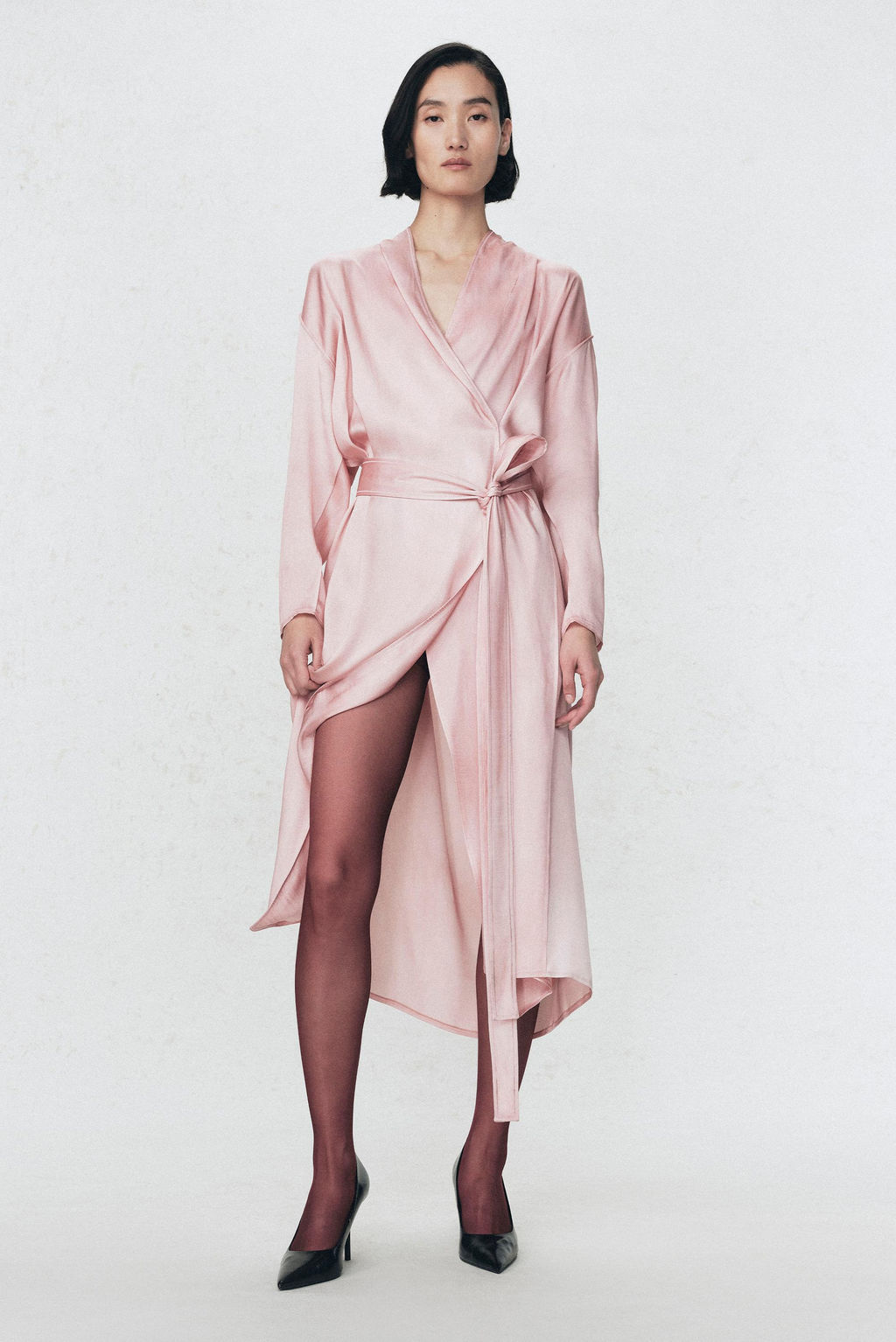 SOSHIOTSUKI X ZARA SATIN BELTED DRESS  фото 2