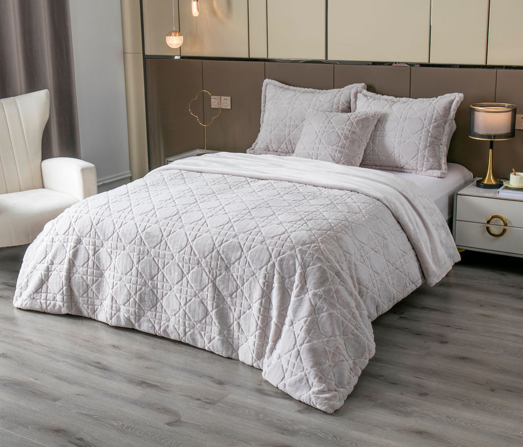 Покрывало декоративное Shinshilla Dori (бежевая платина) - Kazanov.a. фото 2