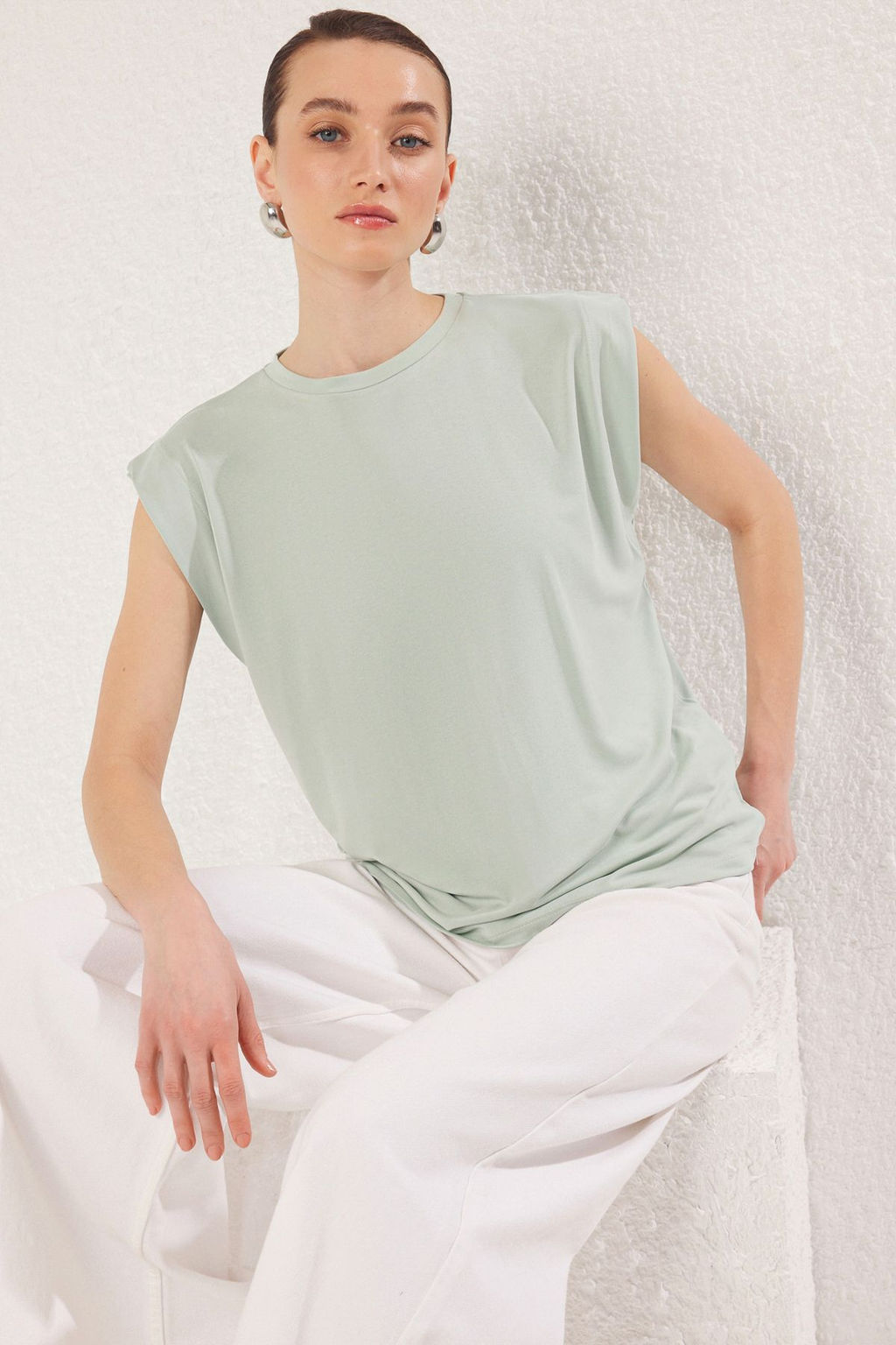 TRENDYOLMILLA Antrasit Modal Icerikli Ay Kol Regular/Normal Kesim Bisiklet Yaka Orme T-Shirt TWOSS25TS00001  фото 6