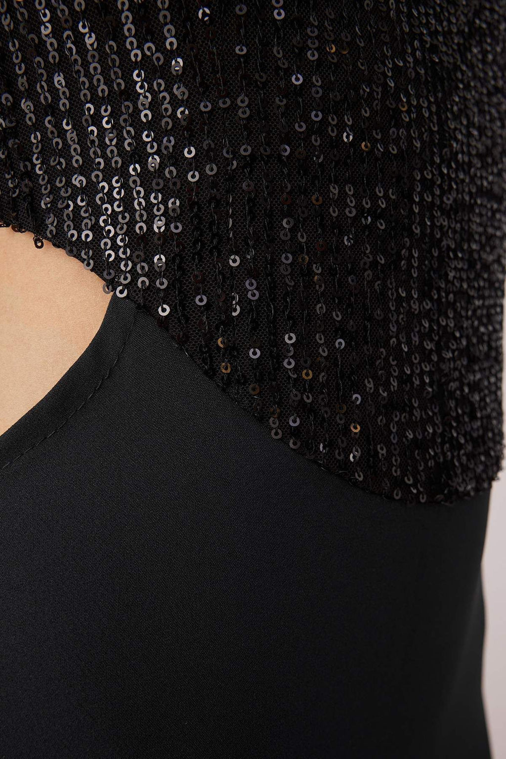 Siyah Cut Out/Pencere Detayl? Astarl? Payet Dokuma Midi Dugun/Nikah Elbisesi TPRSS25EL00306 - Trendyolmilla фото 3