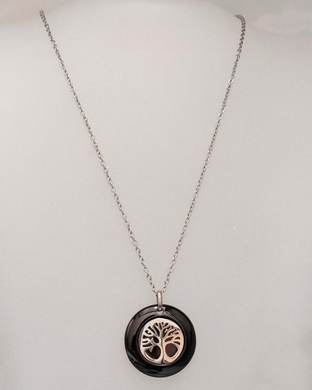 Подвеска из керамики