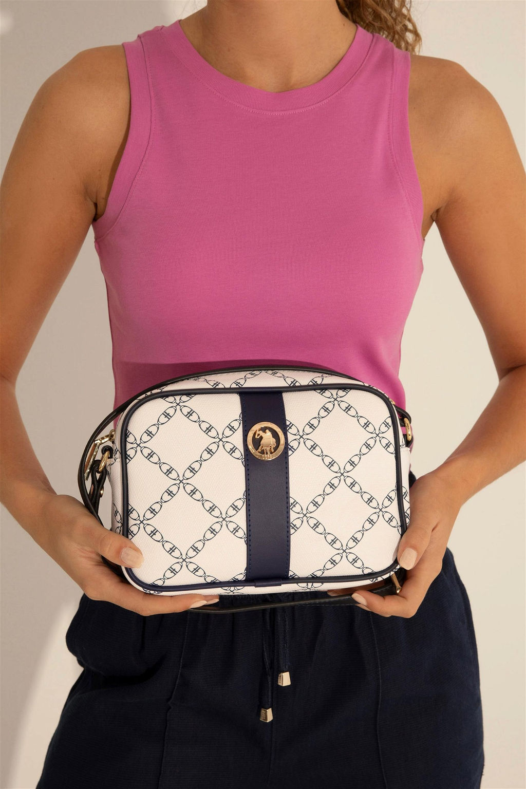 Женская белая сумка через плечо Неожиданная скидка в корзине - U.s. polo assn фото 2