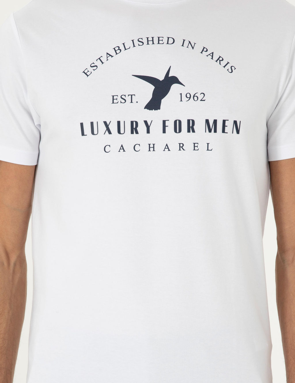 Белая стройная мата - Cacharel фото 6