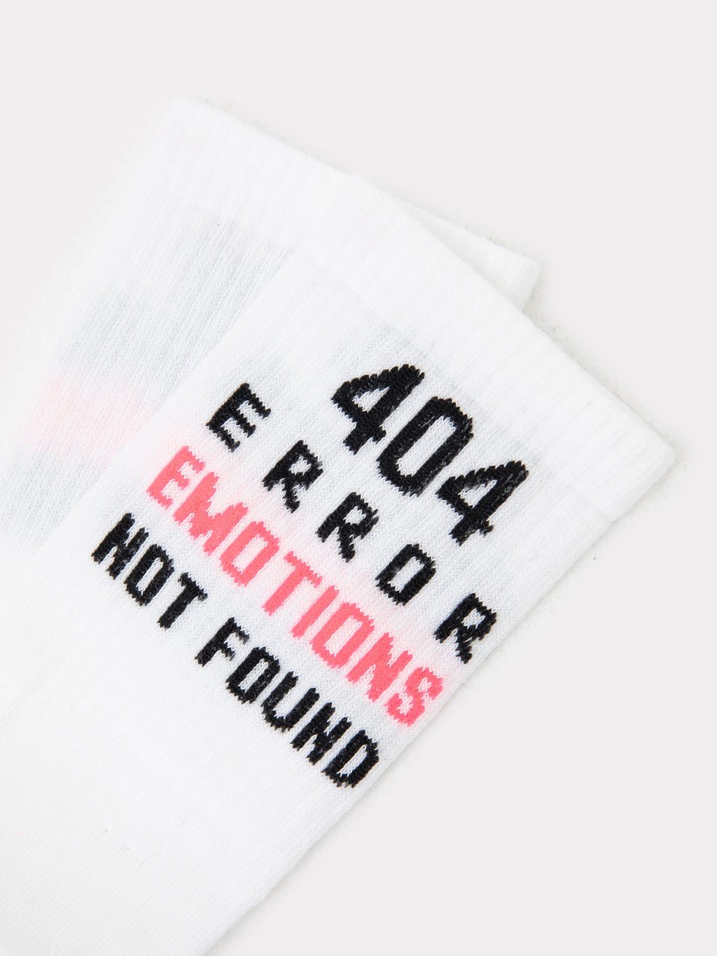 Цена за 5 пар! Носки женские белые с рисунком в виде надписи "404 ERROR EMOTIONS NOT FOUND" белый 217K-2691