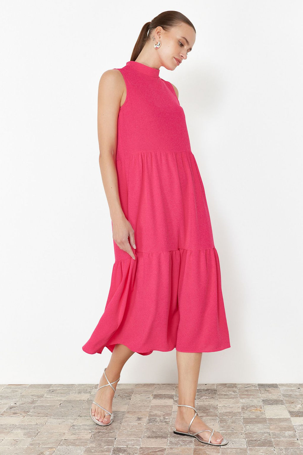 Fusya Bordo Duz Kesim Dik Yaka Midi Aerobin Dokuma Elbise TWOSS20EL1864