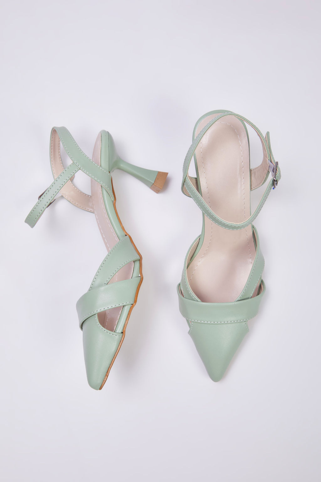 Trendyol Shoes Bej Cut Out Detayl? Sivri Burun Kad?n Klasik Topuklu Ayakkab? TAKSS25TO00029 - Trendyolmilla фото 18