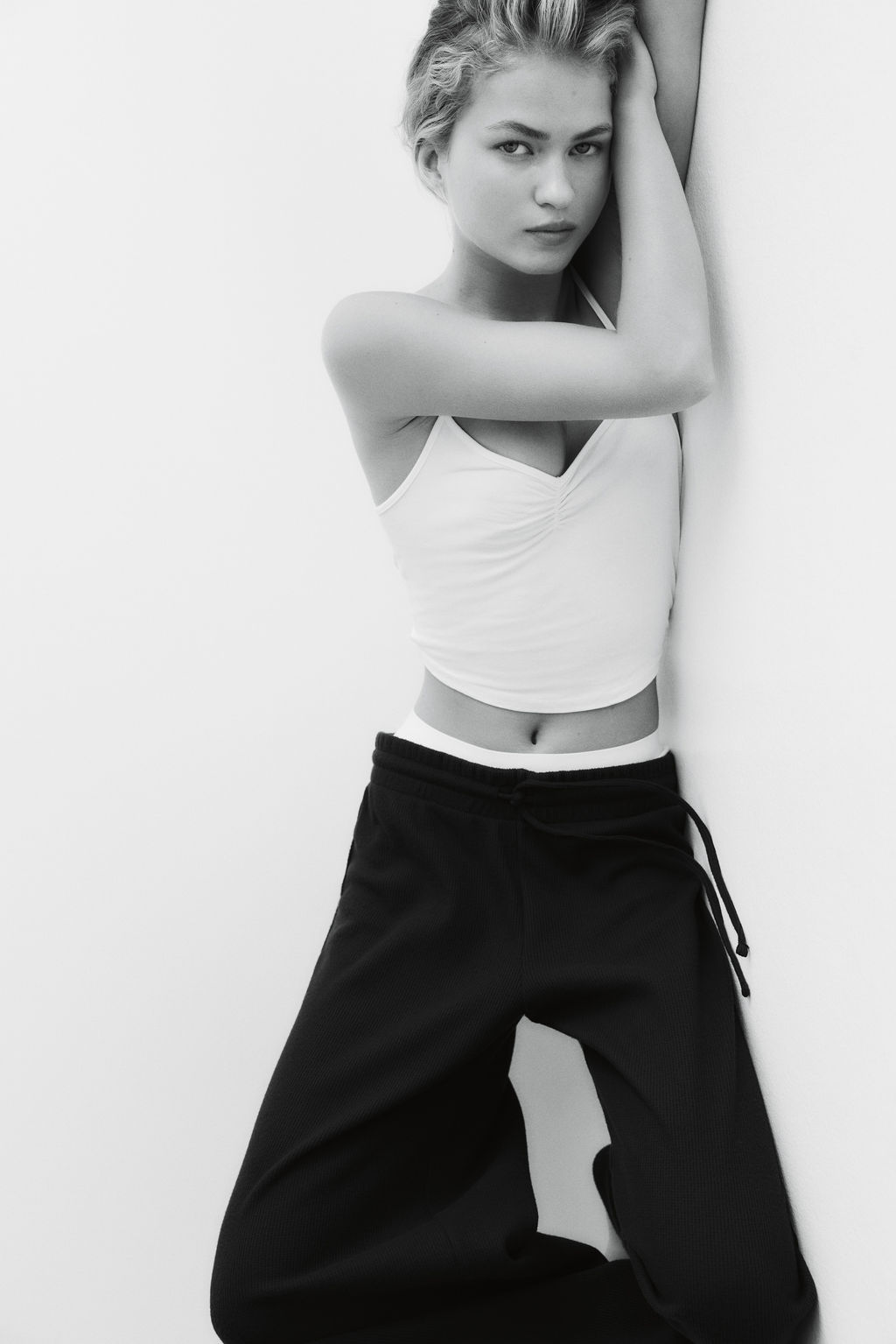 Pantal?n gofrado con cord?n de ajuste - H&m фото 5