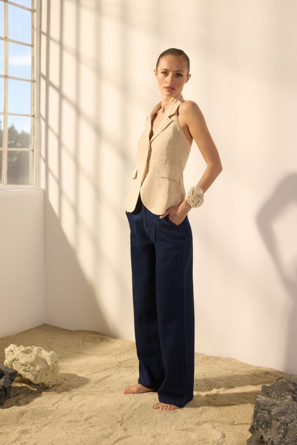 Trendyolmilla Bej %100 Keten Cep Detayl? Halter Yaka Yelek TWOSS25YE00107