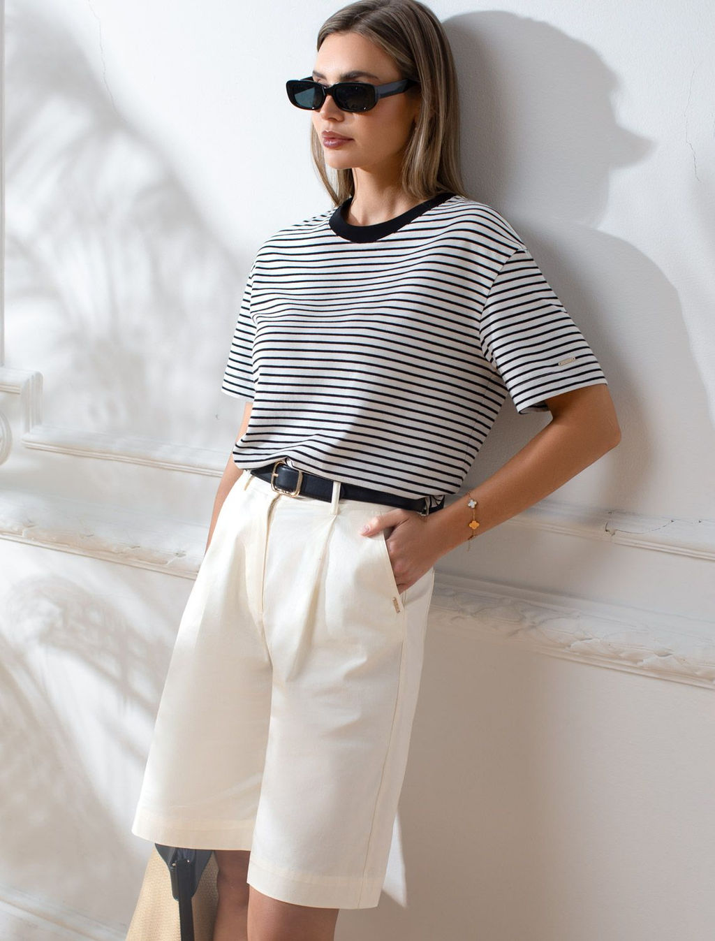 Свободная футболка в полоску из премиального хлопка с эластаном - Vilatte фото 6