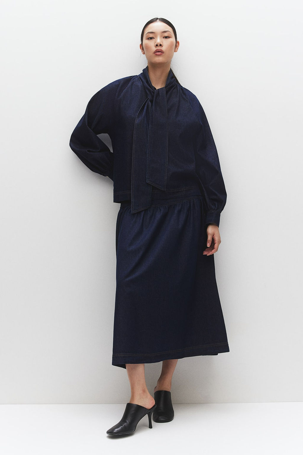 Blusa denim con lazada - H&m фото 3