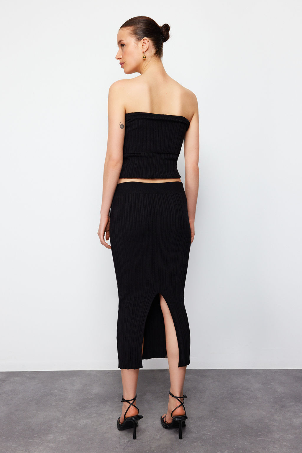 Siyah Midi Triko Premium Iplik/ Ozel Iplik Etek TWOSS24ET00042