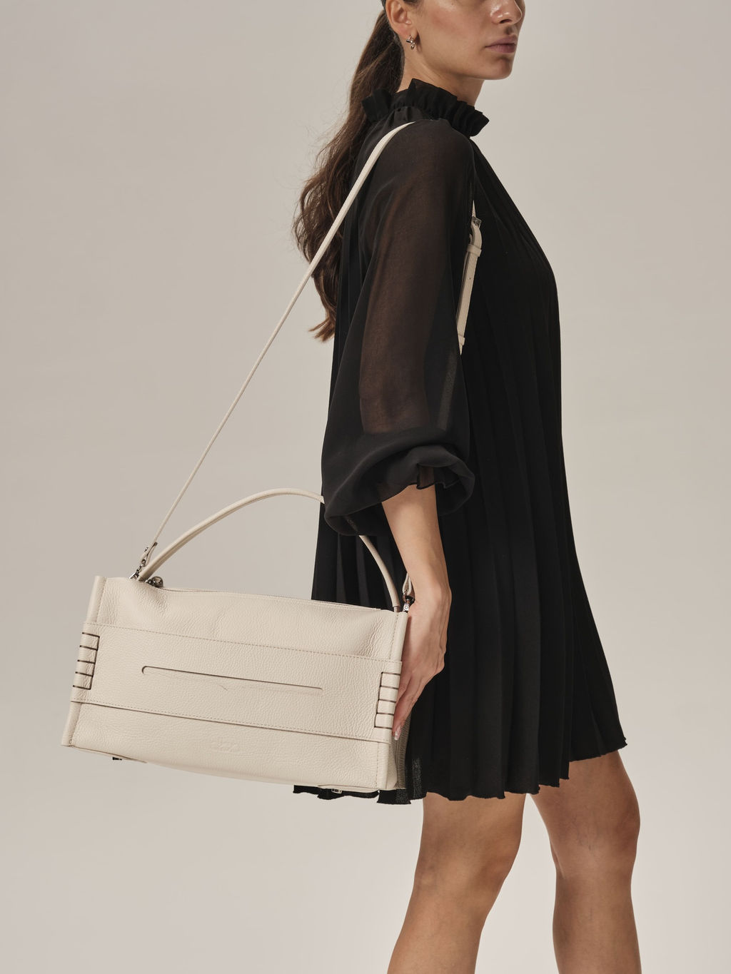 Сумка Stitch DBR 31141 светлый крем  фото 3