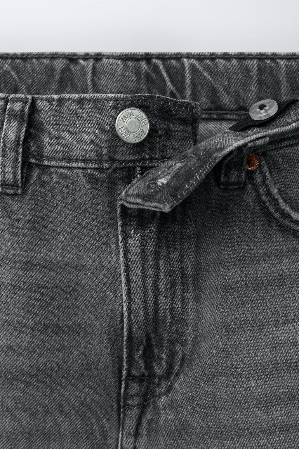 BERMUDA DENIM WIDE FIT ROTOS / Gris claro - Zara фото 3