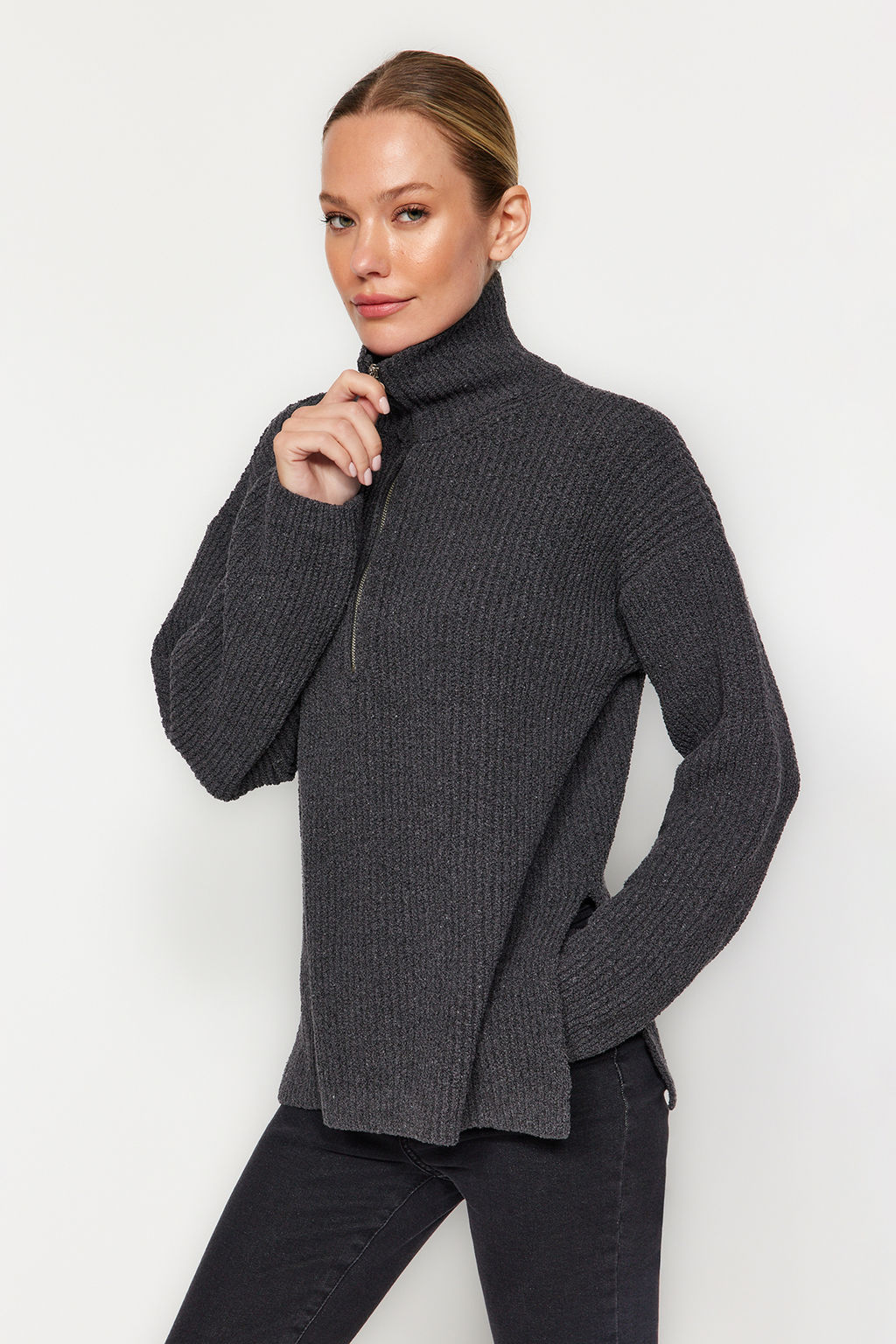 More Sustainable Antrasit Triko Kazak TWOAW24KZ01119 - Trendyolmilla фото 3