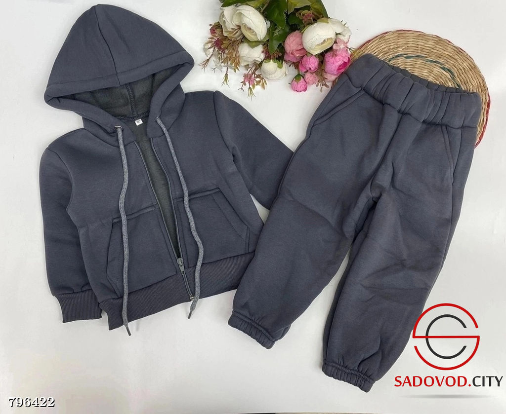 Тёплый костюм на флисе для малышей
