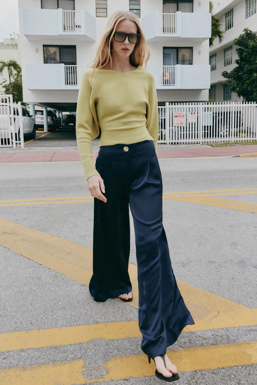 FLOWING SATIN TROUSERS - Zara фото 10