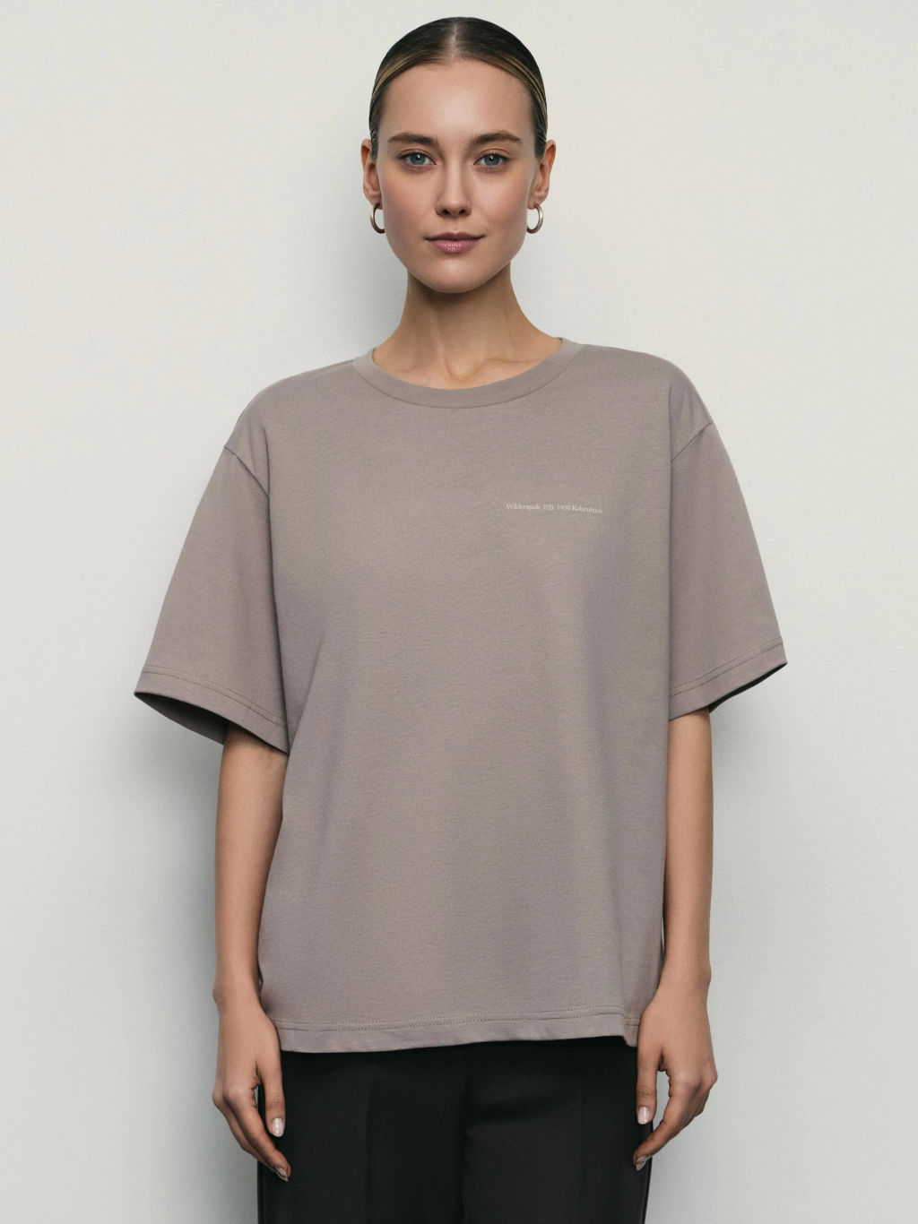 Футболка свободного кроя с принтом / Zarina фото 4