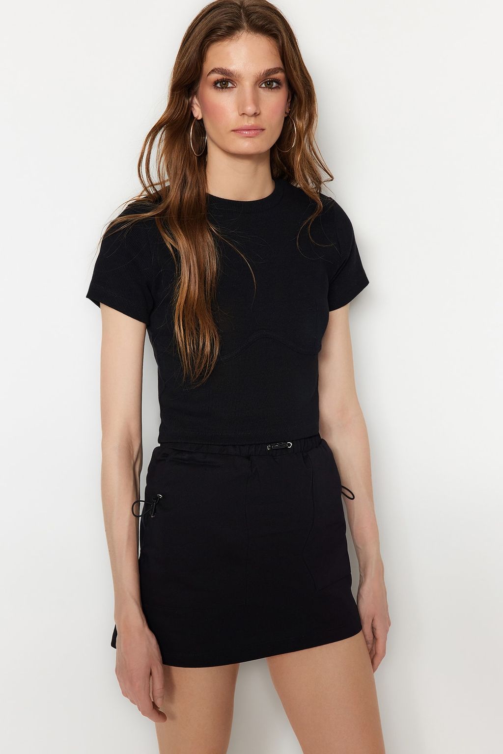 Trendyolmilla Beyaz Biye Detayl? Bisiklet Yaka Crop Fitilli Esnek Orme Bluz TWOAW21BZ0638 фото 14