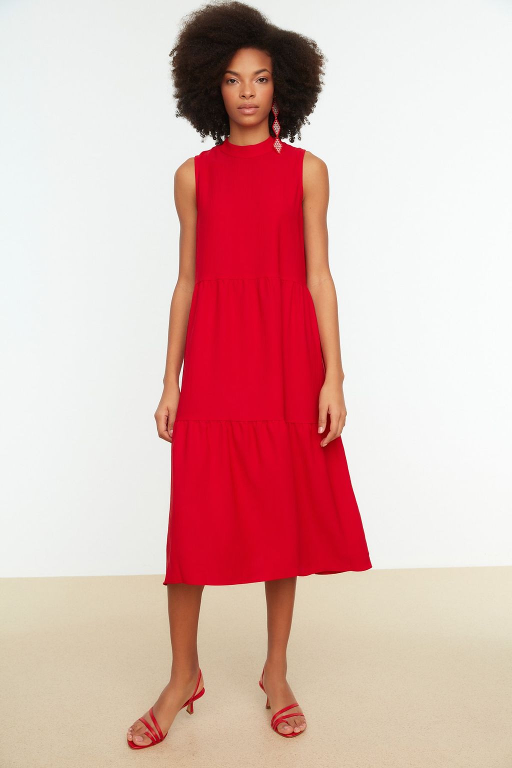 K?rm?z? Shift/Duz Kesim Dik Yaka Midi Dokuma Elbise TWOSS20EL1864