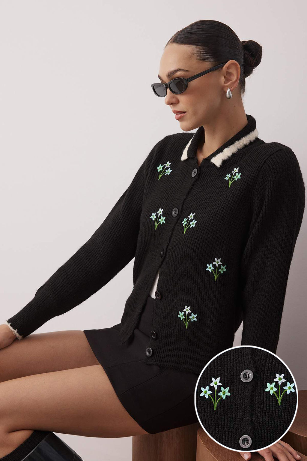 Siyah Cicek Nak?sl? Polo Yaka Yumusak Dokulu Triko H?rka TWOAW26HI00008 - Trendyolmilla фото 5