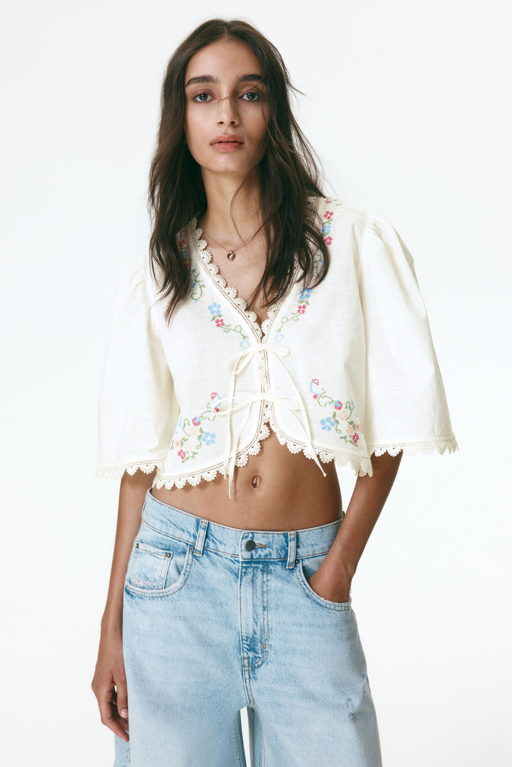Blusa cropped bordada - H&m фото 4