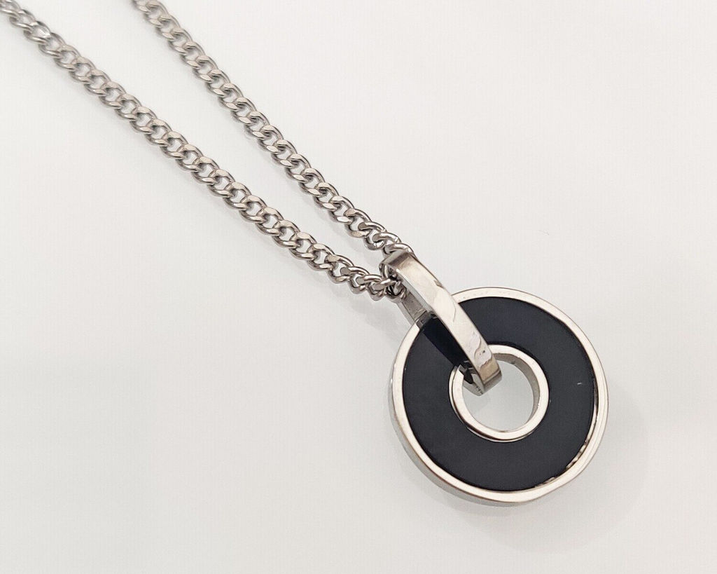 Кулон из стали на цепочке