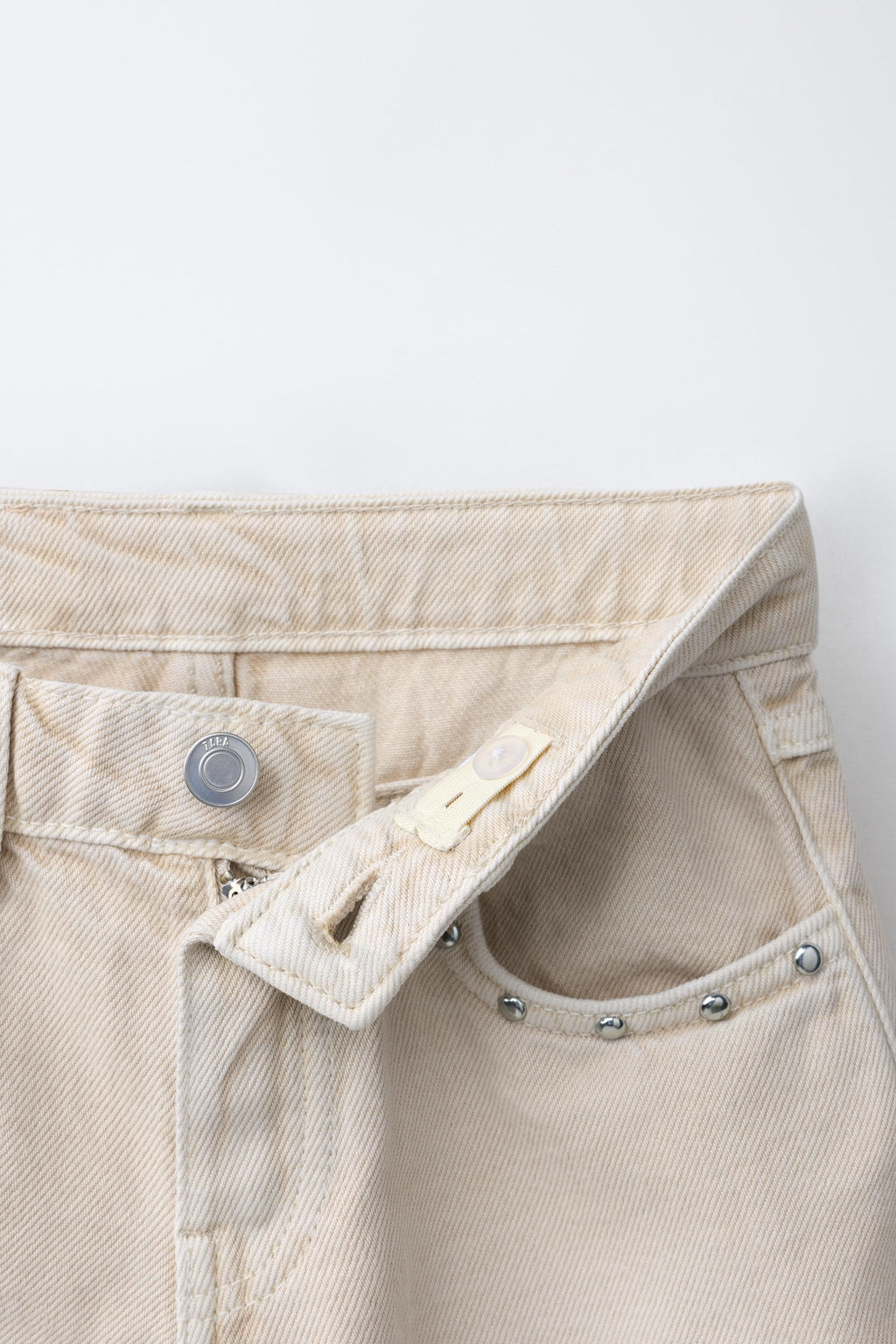 BERMUDA DENIM TACHAS ESTRELLAS / Crudo - Zara фото 3
