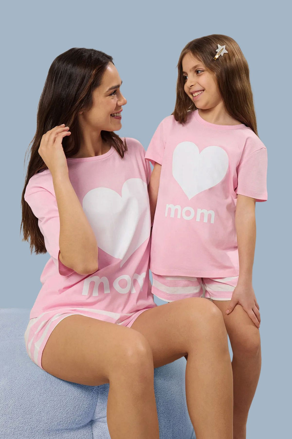 Trendyolmilla Kad?n Mini Me/Anne K?z Pembe %100 Pamuklu Cizgili Kalpli Sortlu Orme Pijama Tak?m? THMSS25PT00343