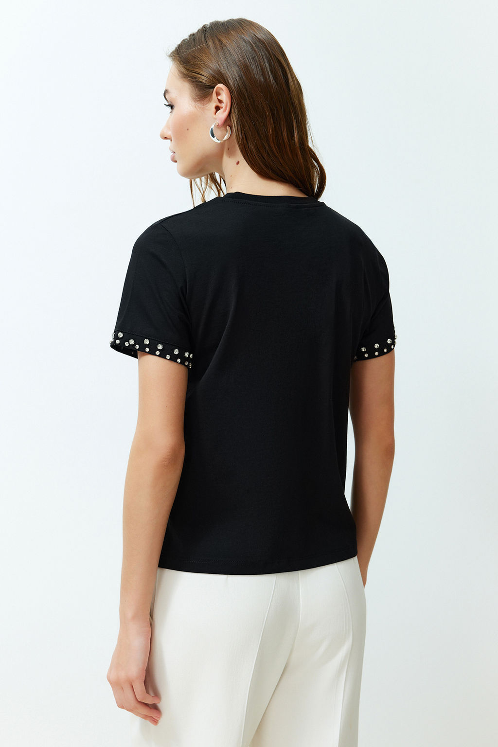 Siyah Tas Aksesuar Detayl? Regular Kal?p Orme T-Shirt TWOSS24TS00070