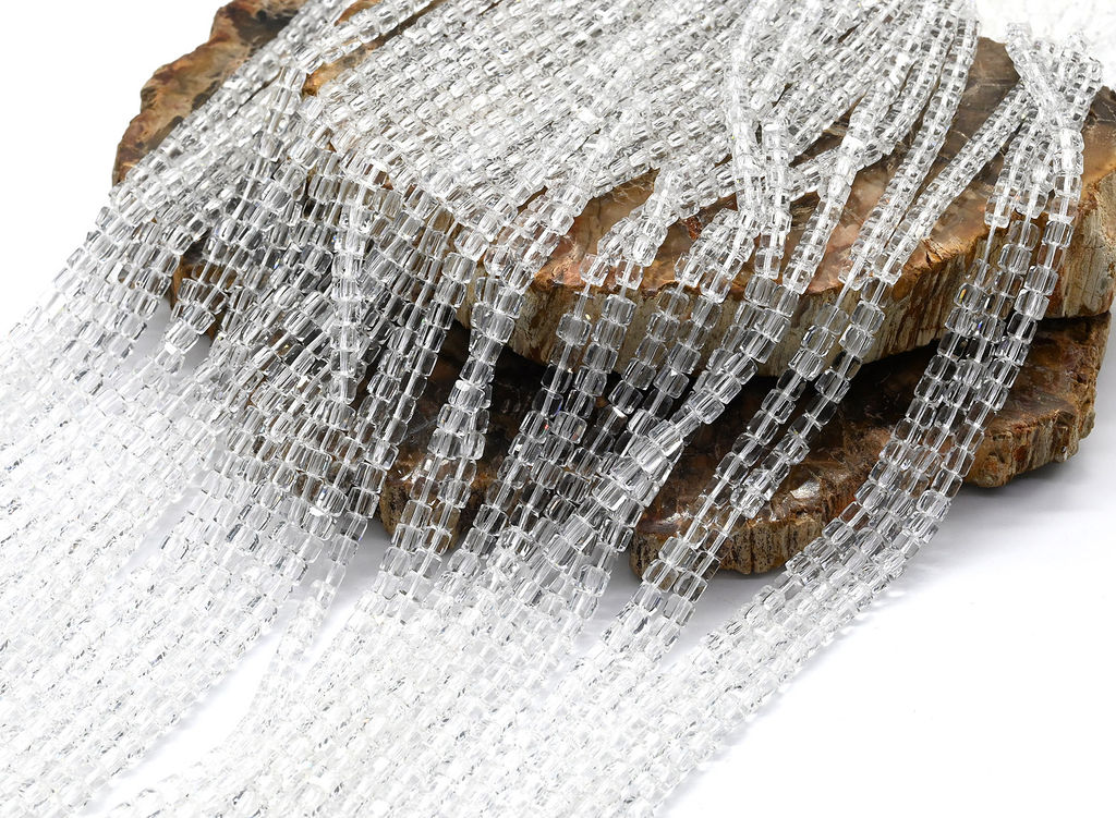 Бусины из циркона кубик гр.3*3мм цв.хрусталь, 39см, 120 бусин Радуга камня