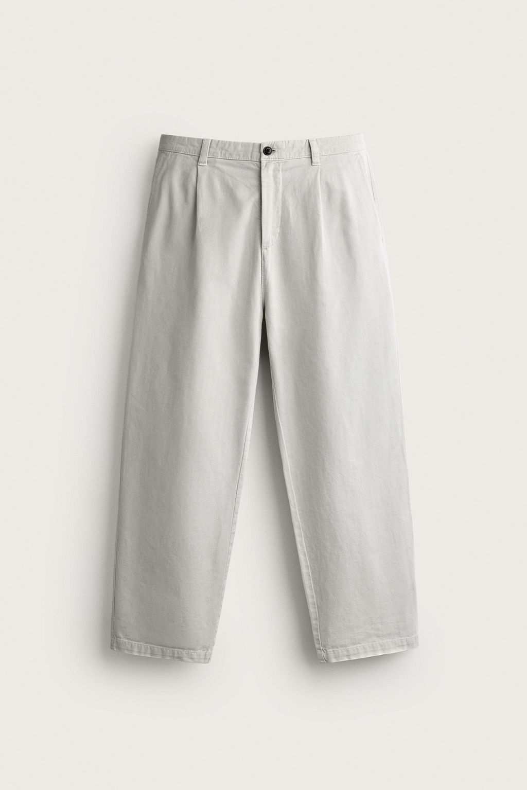 PANTAL?N CHINO STRAIGHT FIT PLIEGUES / Gris