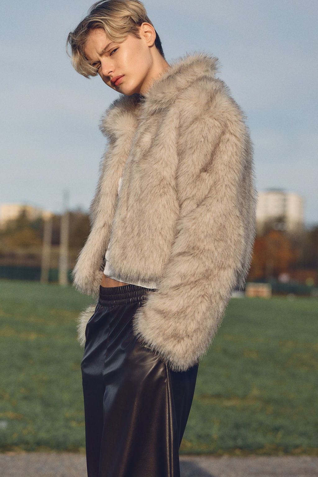 Cropped fluffy jacket - H&m фото 8
