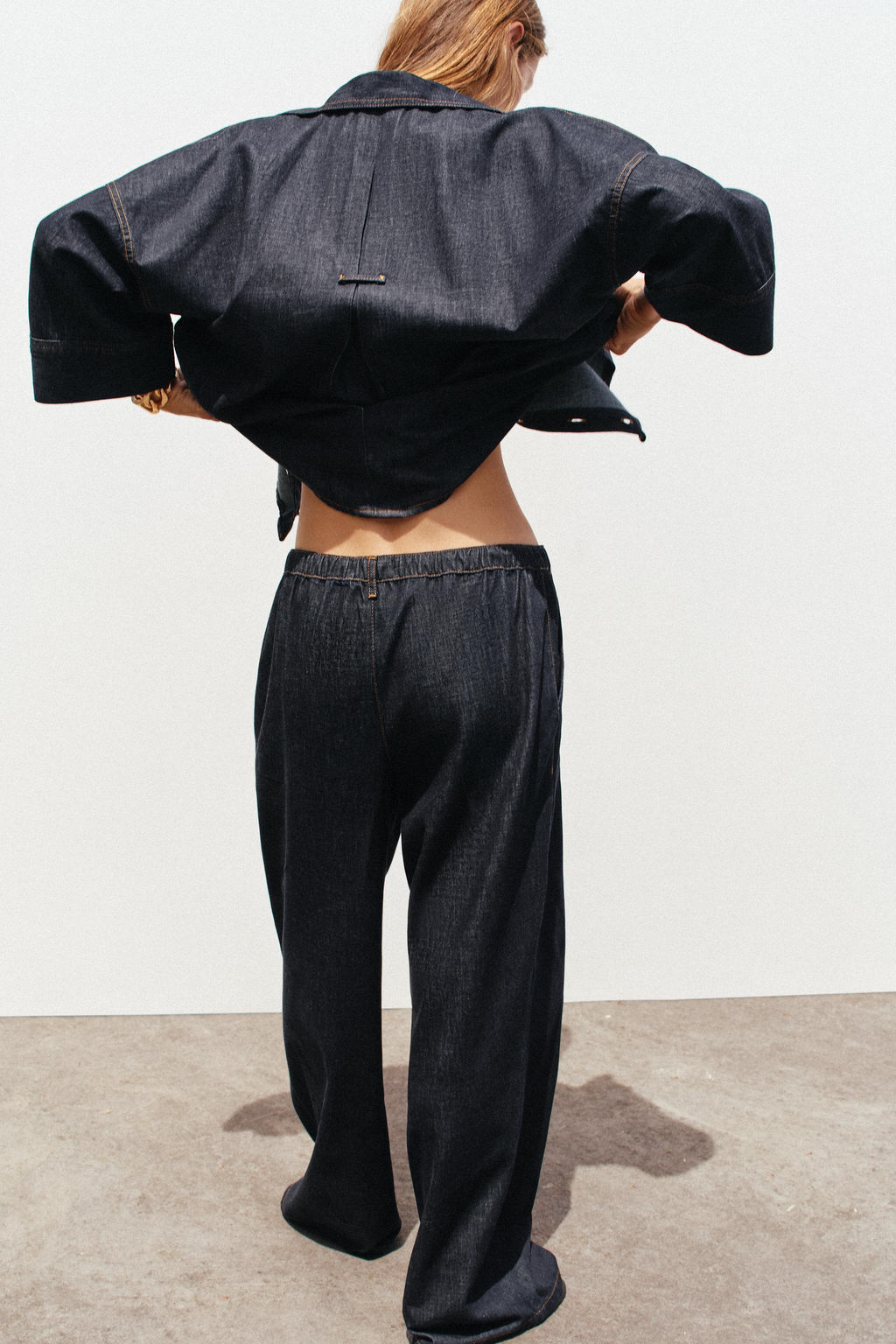 Z1975 HIGH-WAIST WIDE-LEG JOGGER JEANS - Zara фото 10