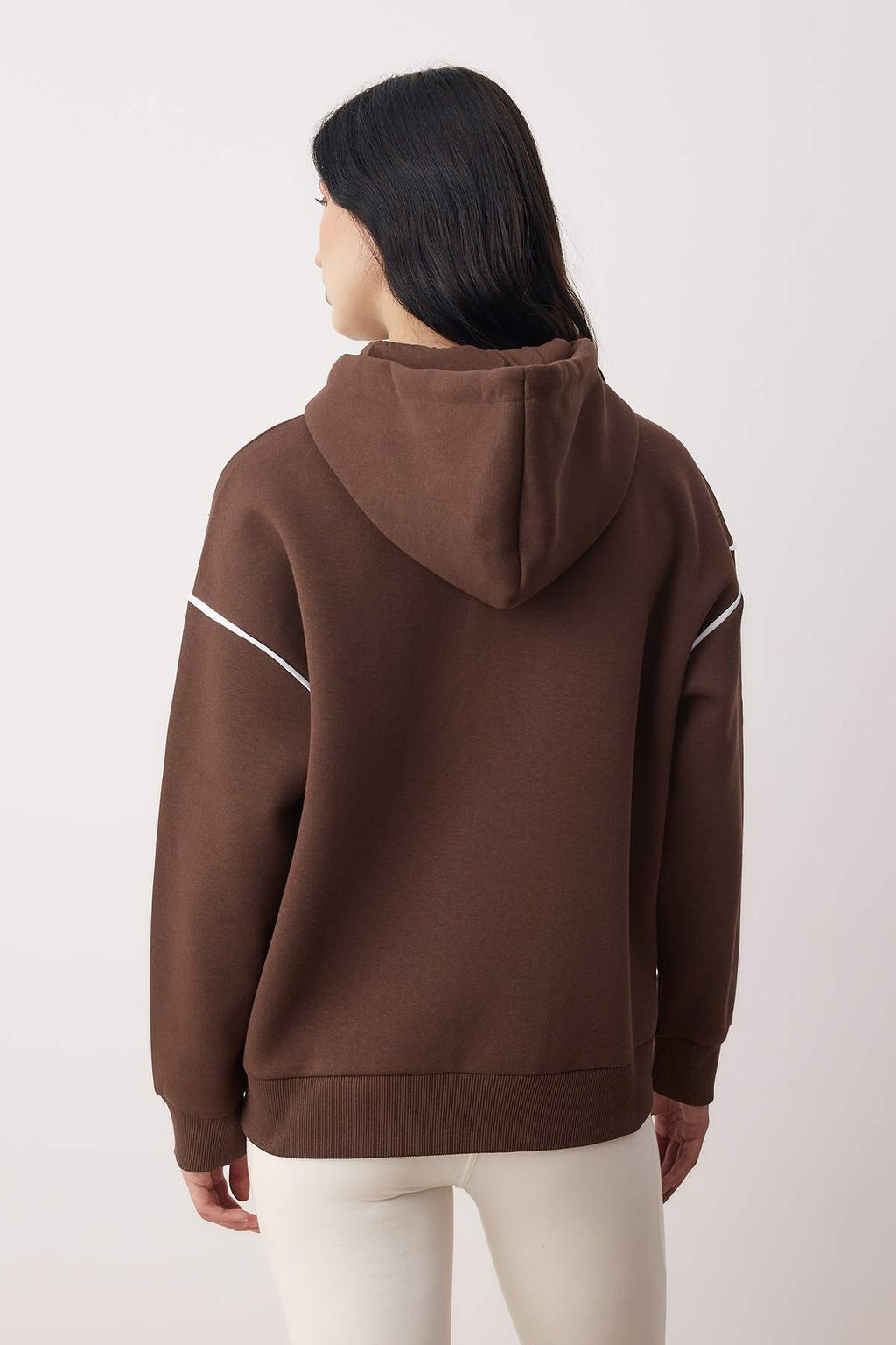 Lacivert Kapusonlu ve Biye Detayl? Oversize/Genis Kal?p Orme Sweatshirt TWOAW26SW00106 - Trendyolmilla фото 12