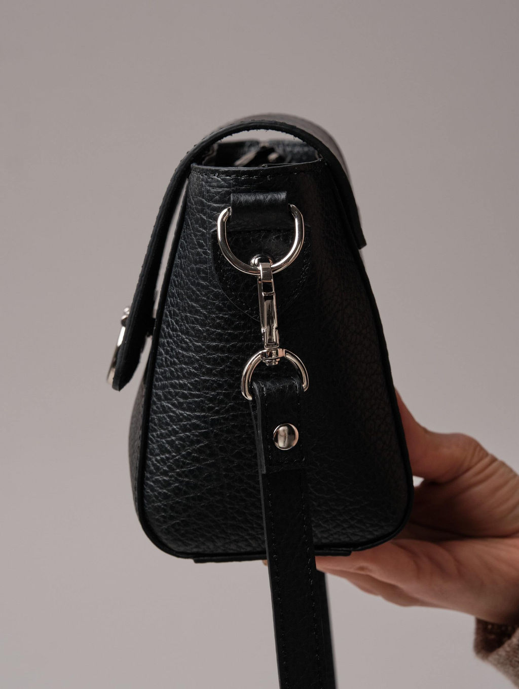 Сумка кожаная Azaro 3520 черный бизон