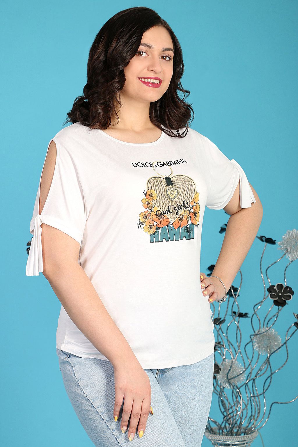 Футболка больших размеров женская