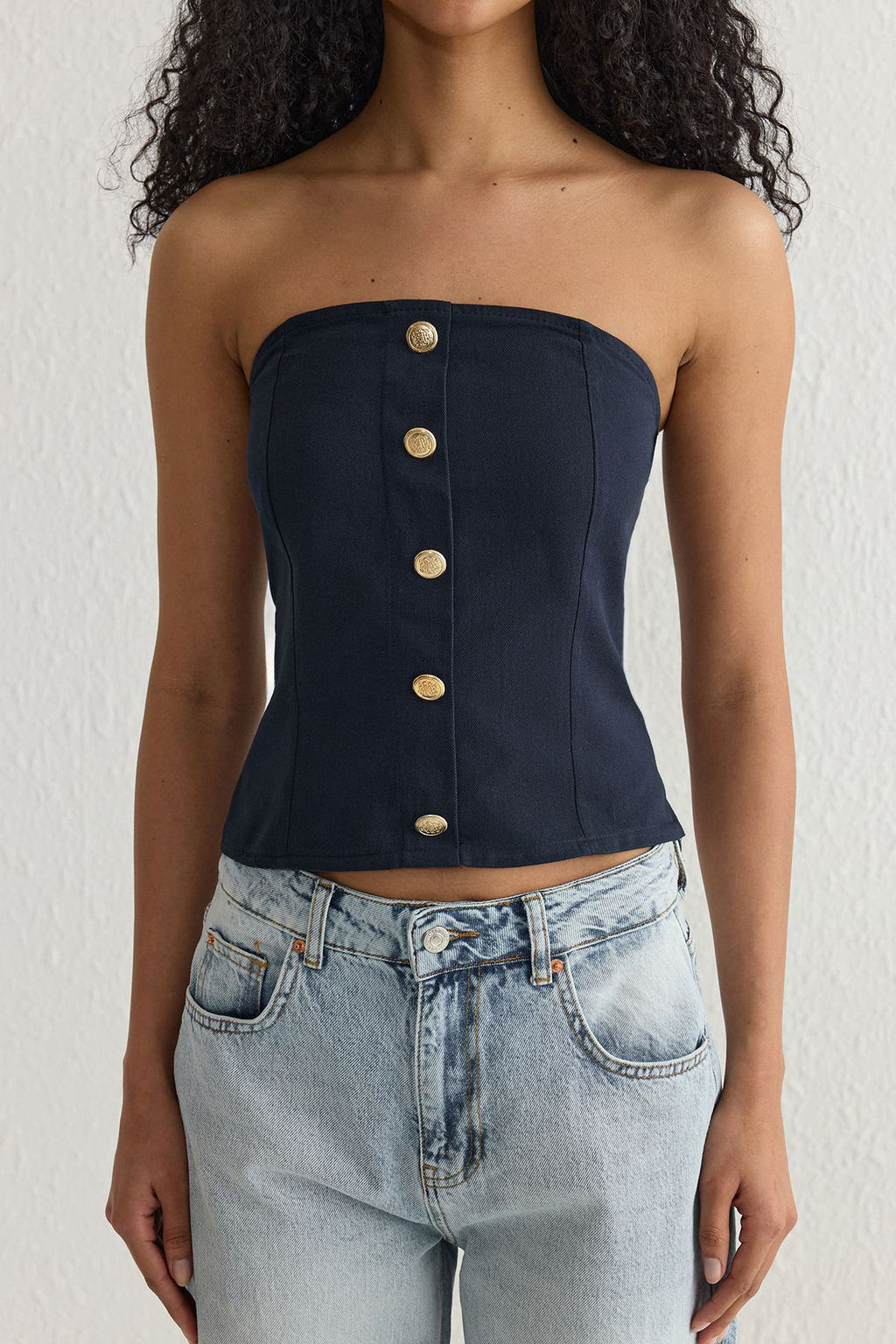 Trendyolmilla Lacivert Yumusak Hissiyatl? Straplez Crop Dokuma Bluz TWOSS25BZ00102