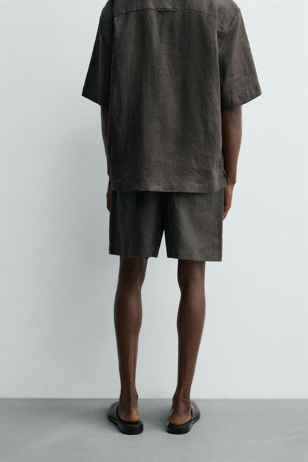 BERMUDA RELAXED FIT 100% LINO / Verde oscuro - Zara фото 3