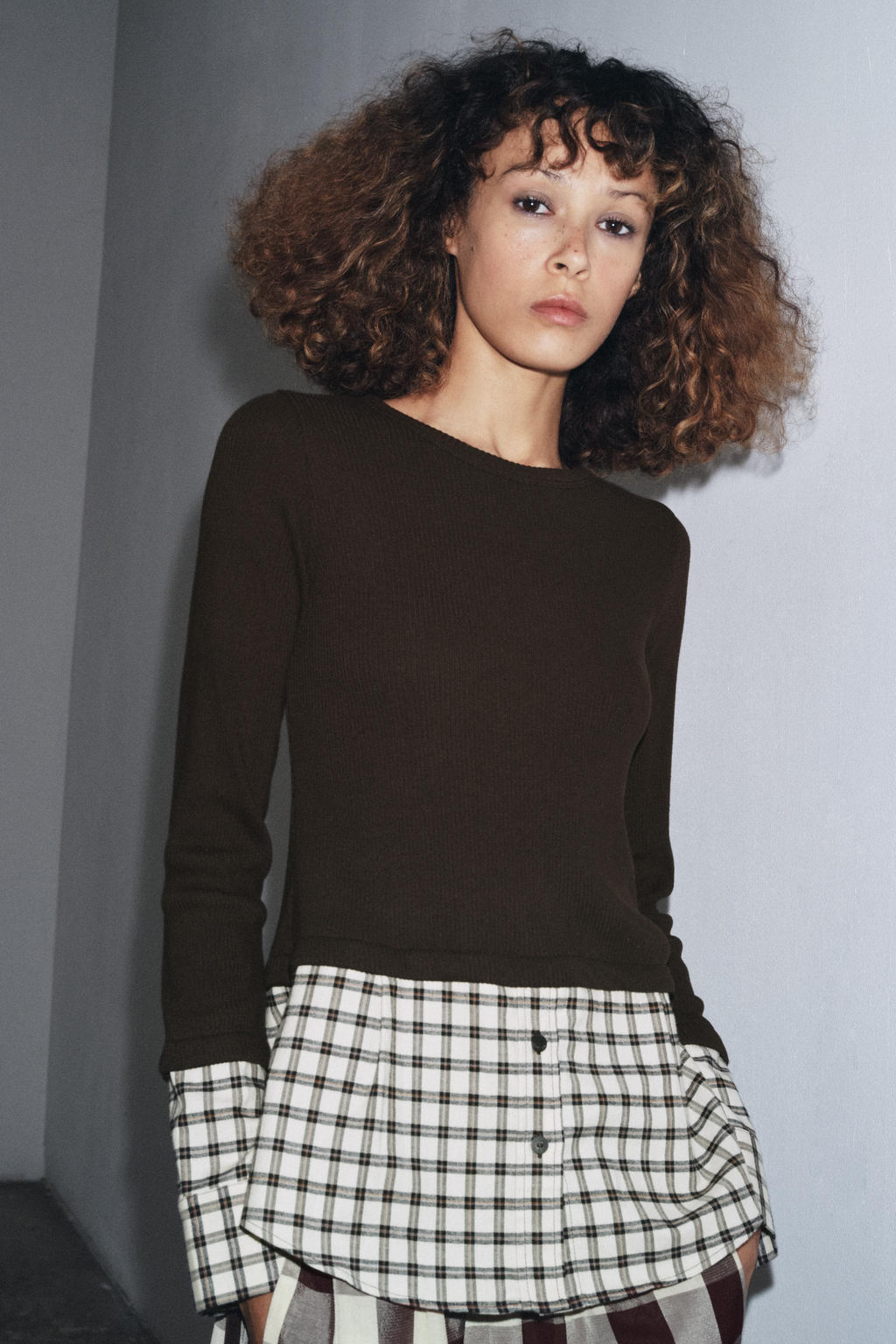 CONTRAST CHECK T-SHIRT - Zara фото 2