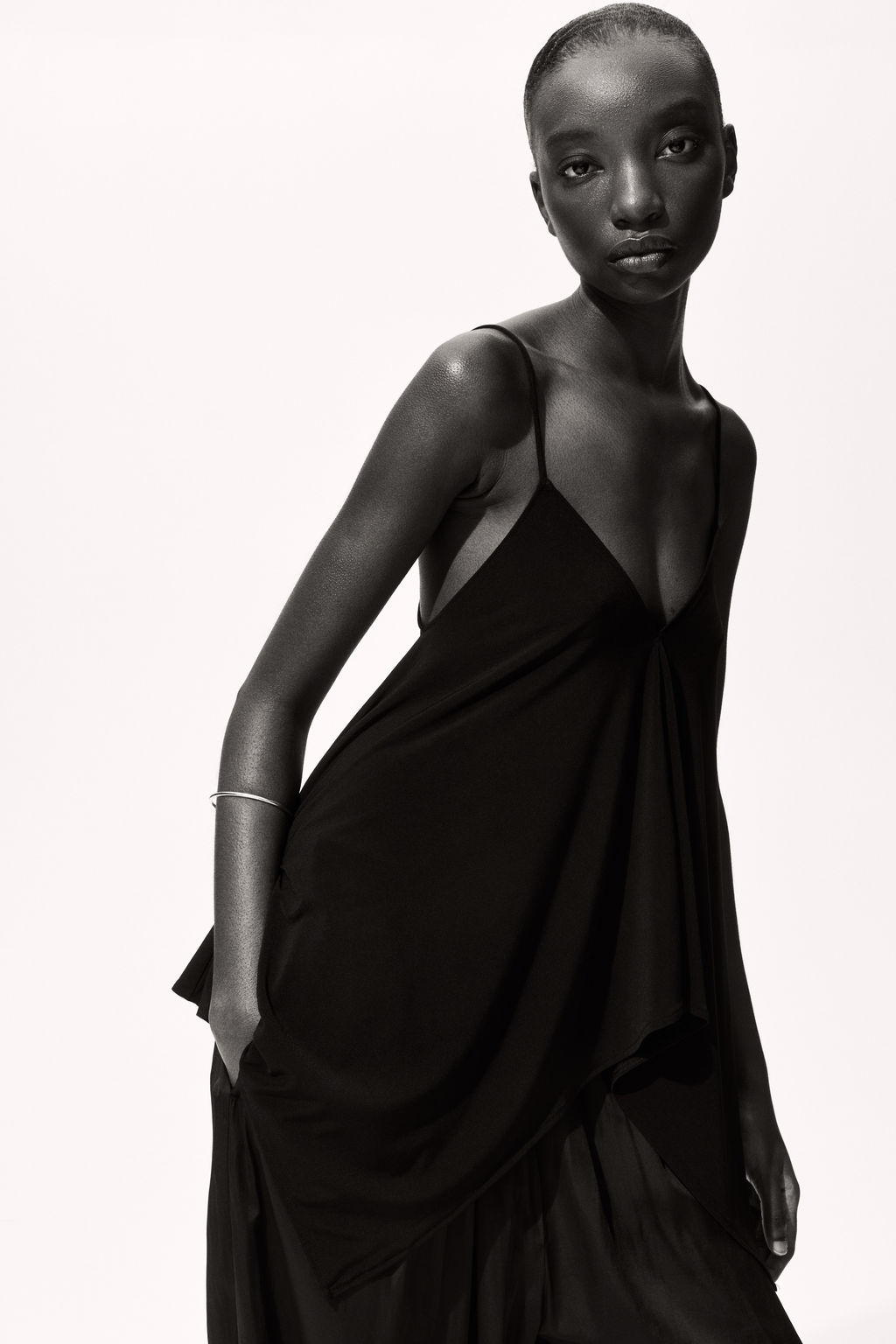 Top de corte holgado con tirantes espagueti - H&m фото 6