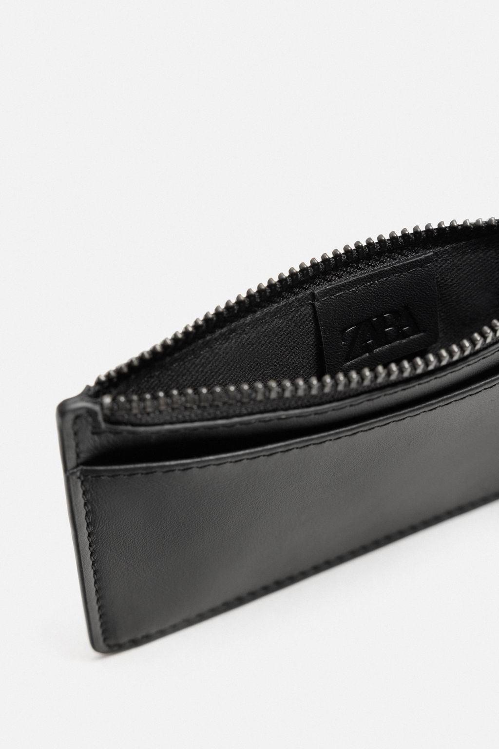 LEATHER CARD HOLDER