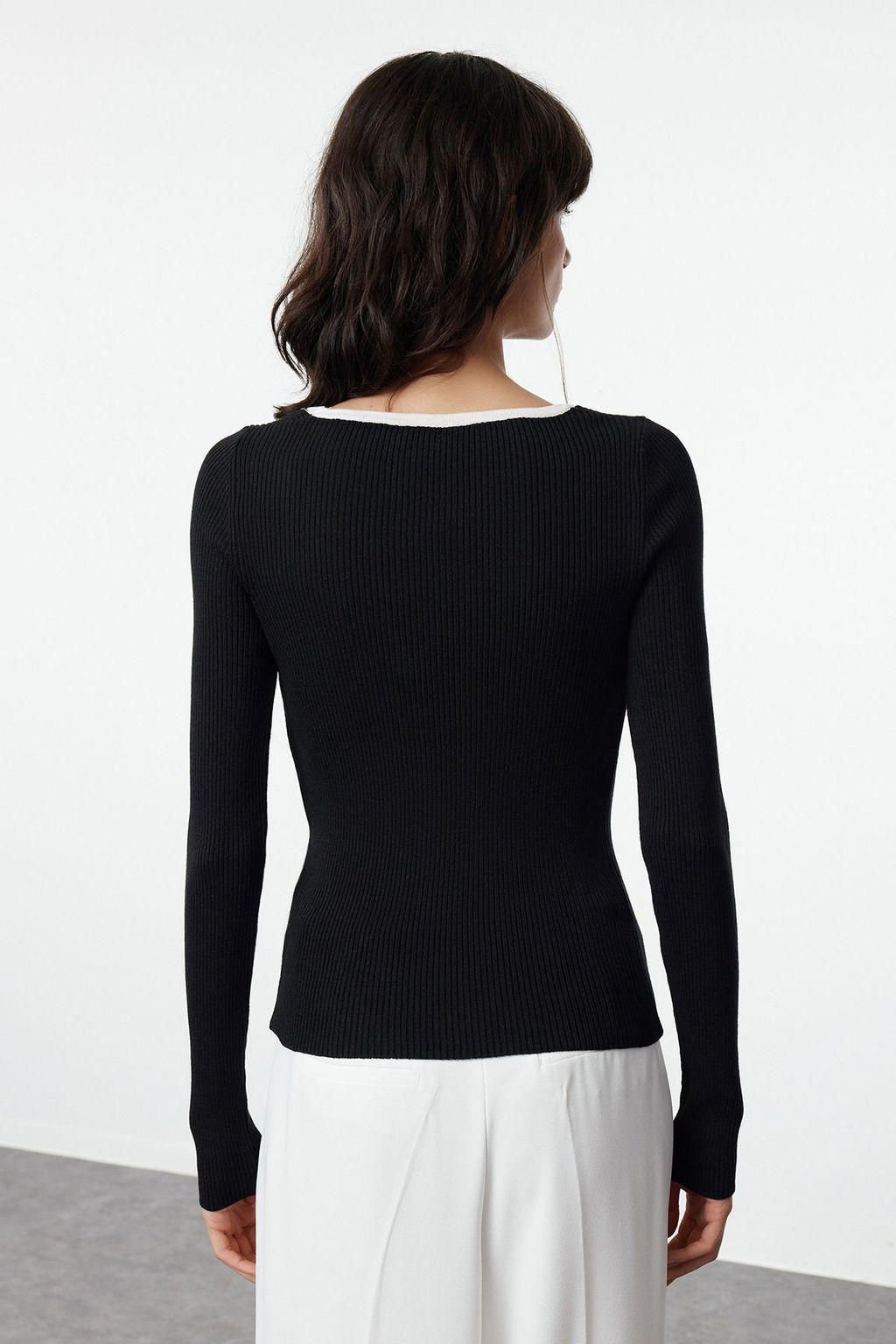 Siyah Merserize Gorunumlu Premium Iplik/Ozel Iplik Kurdele/Fiyonk Detayl? Triko Kazak TWOAW25KZ00207 - Trendyolmilla фото 5