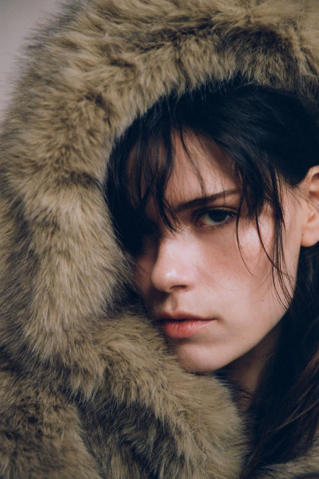 FAUX FUR HOODED COAT - Zara фото 4