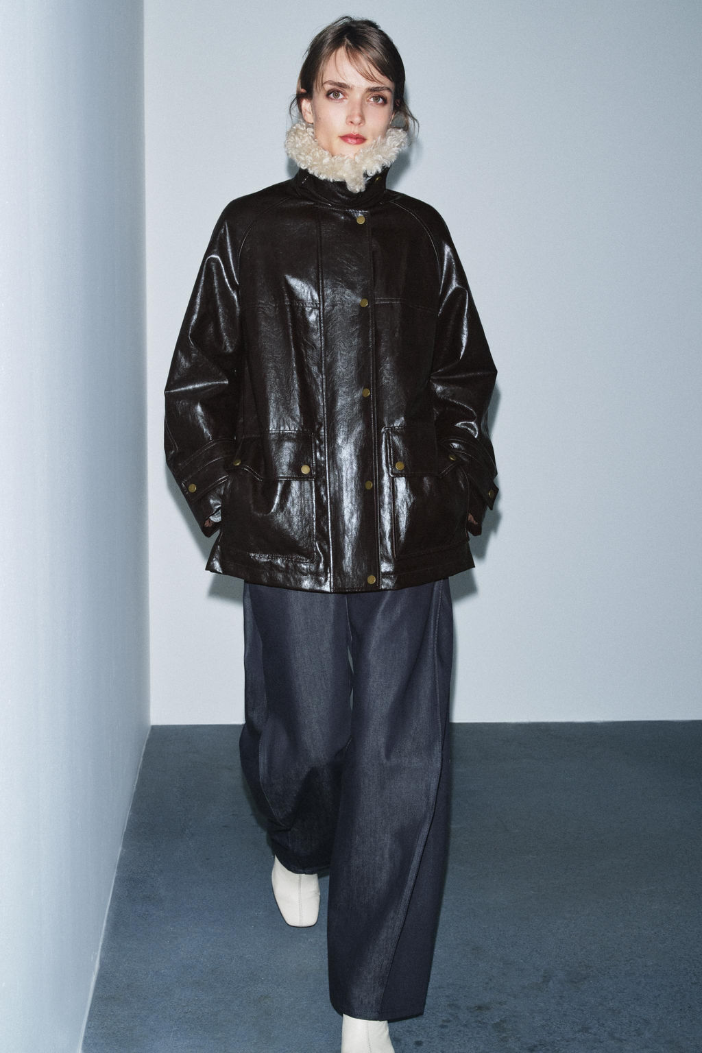 FAUX FUR COLLAR JACKET ZW COLLECTION - Zara фото 4