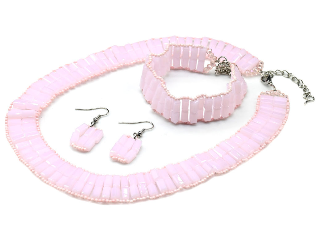 Колье браслет серьги плетение с бисером цв.розовый, 46см