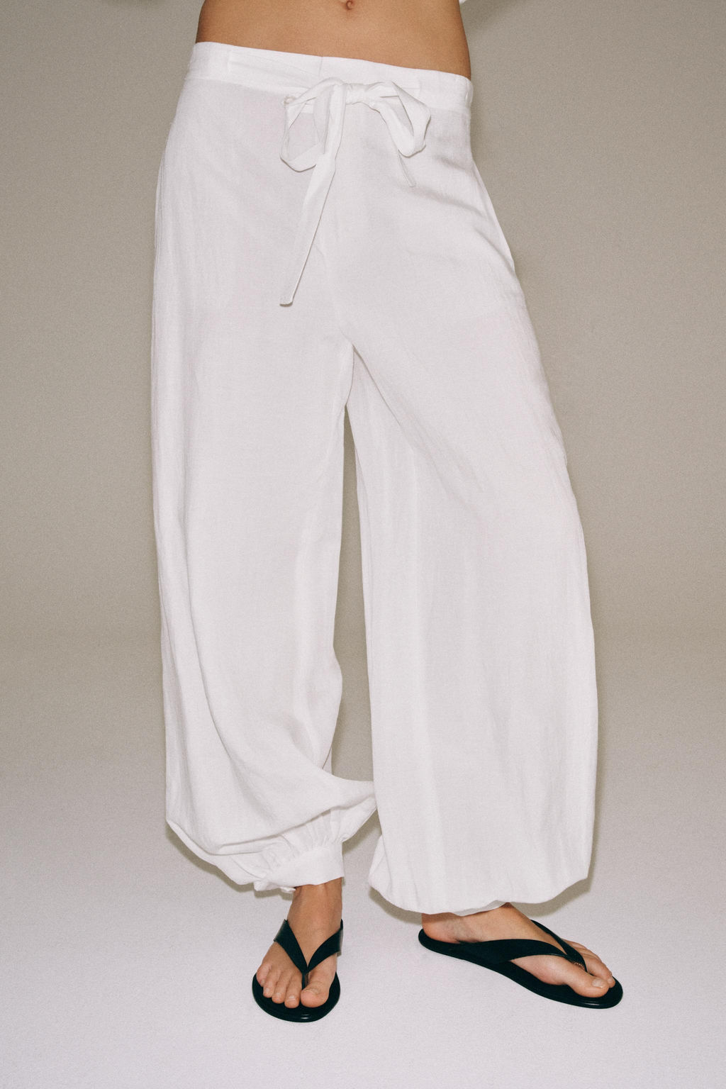 PANTAL?N BOMBACHO ZW COLLECTION / Blanco - Zara фото 2