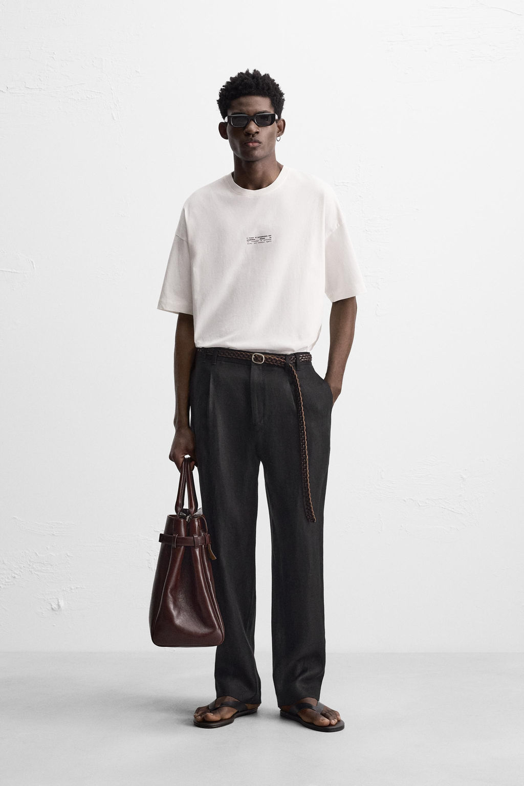 GRAPHIC PRINT T-SHIRT