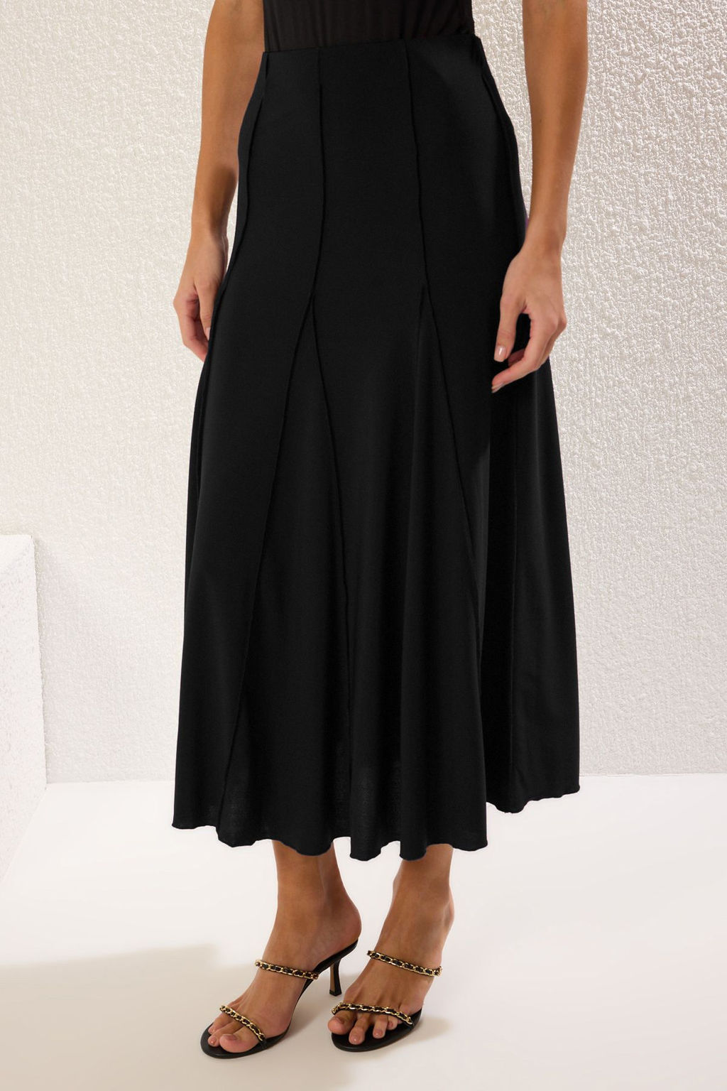 TRENDYOLMILLA Siyah Dikis Detayl? Godeli Esnek Maxi Orme Etek TWOAW25ET00156  фото 8