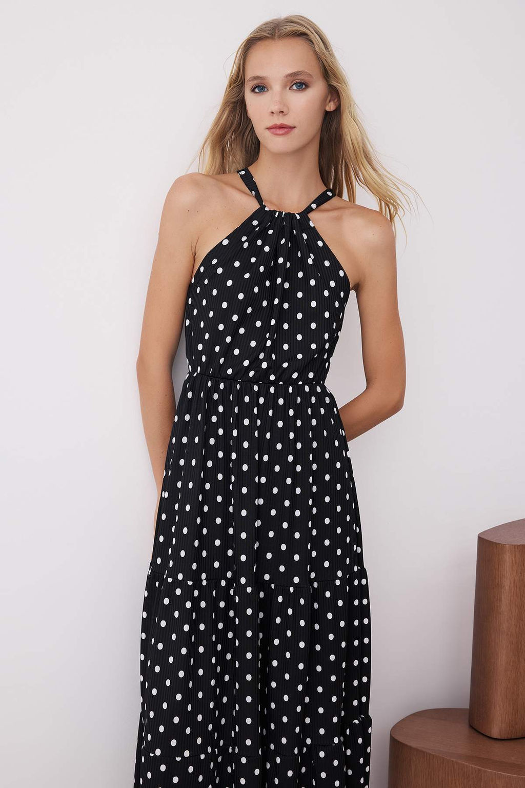 Siyah Puantiyeli Boyundan Baglamal? Bask?l? Orme Elbise TWOSS23EL00705